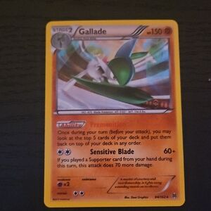 Gallade Pokémon Card - Green and White Artwork